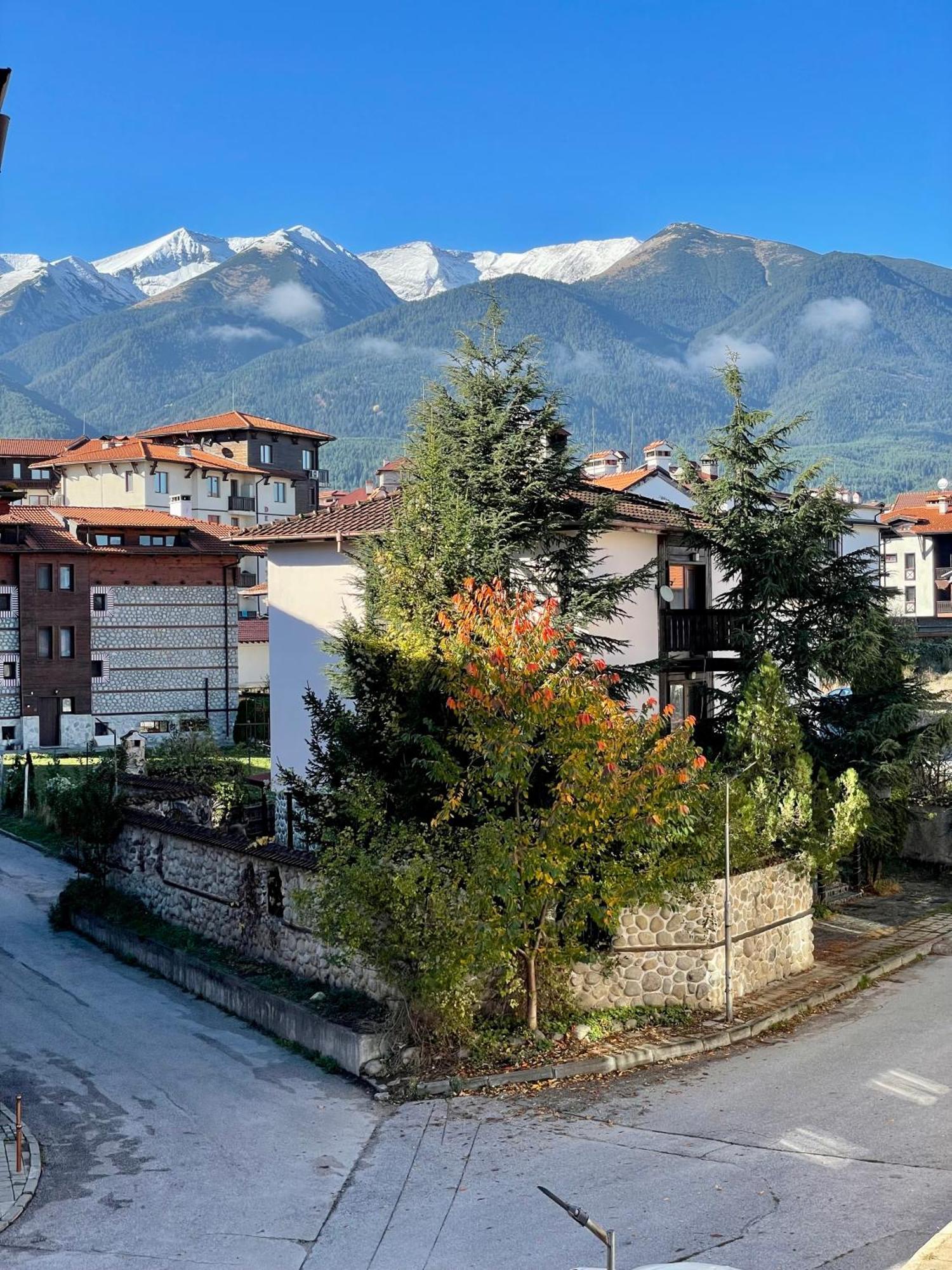 Private Apartments Next To Bellevue Residence Bansko Exterior photo