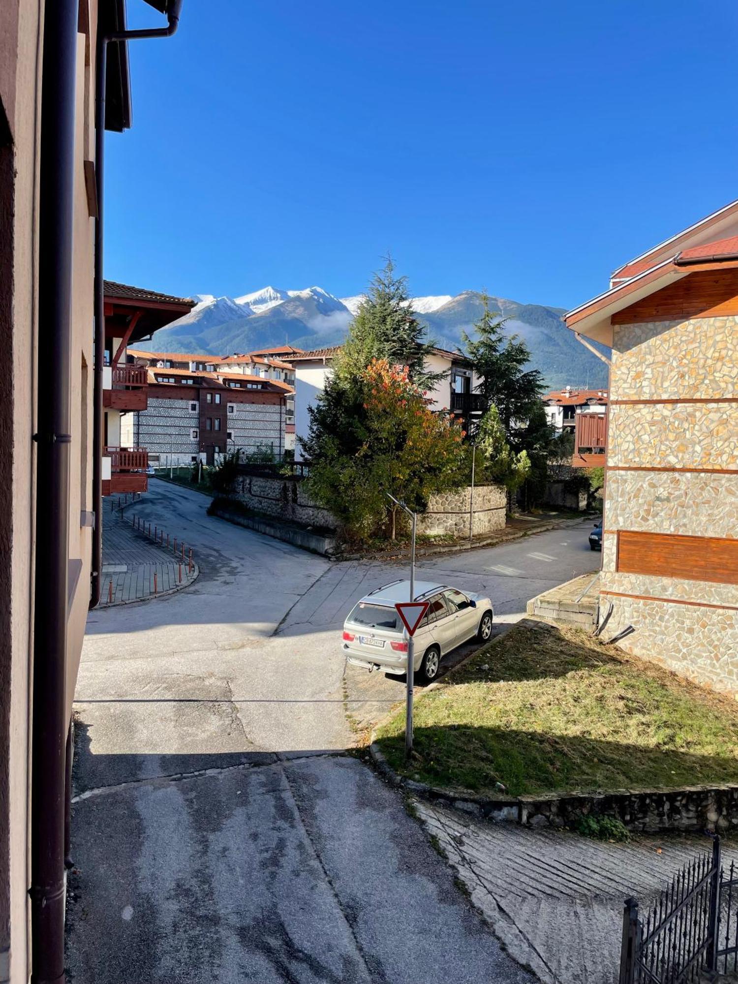 Private Apartments Next To Bellevue Residence Bansko Exterior photo